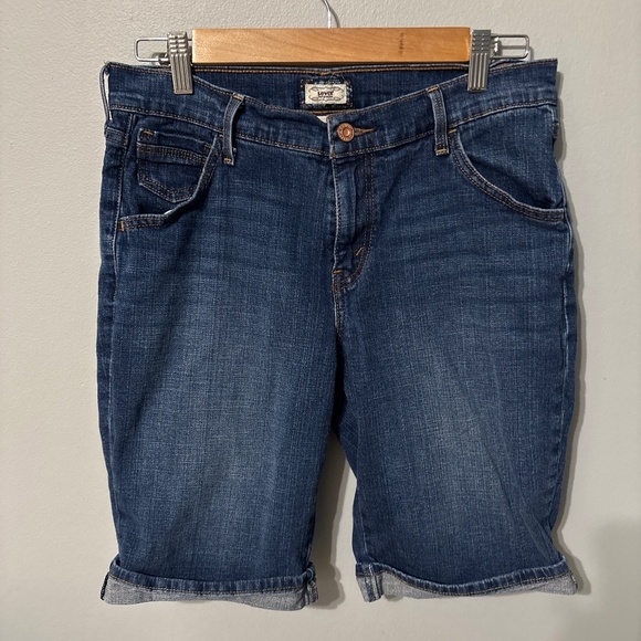 Levi’s shorts women’s size 8 blue 515 Bermuda cuffed 100% cotton - Picture 1 of 7